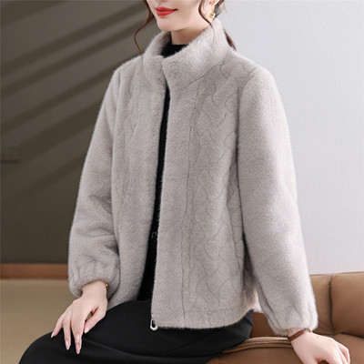 50多岁妈妈冬装仿水貂绒外套2025新款洋气上衣中老年女装短款大衣