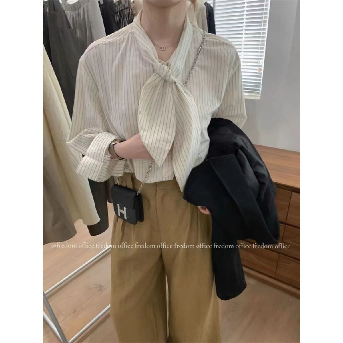 秋季新款设计师款小众系带条纹衬衫女早秋新款宽松显瘦上衣