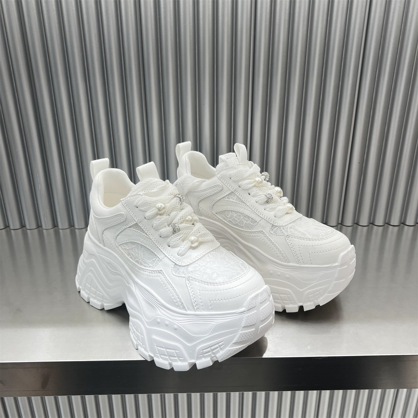 欧洲站女鞋2026春夏新款真皮蕾丝网面厚底增高小个子休闲鞋老爹鞋