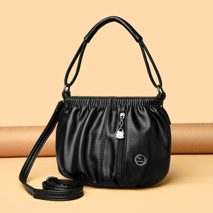 正品袋鼠时尚真皮单肩小包包2025年新款女士中年妈妈软皮包斜挎包