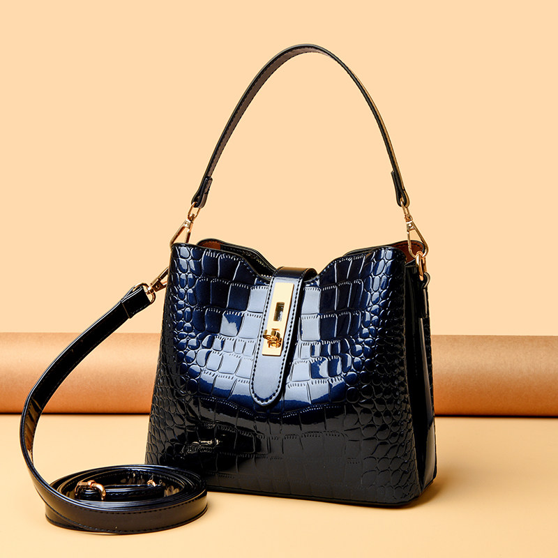 袋鼠漆皮女包2025新款跨境鳄鱼纹单肩斜挎包时尚百搭大容量水桶包,箱包皮具/热销女包/男包,水桶包,淘宝优惠券,粉丝福利购,淘宝优惠卷