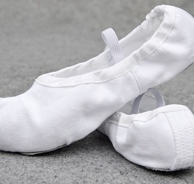 朝鲜族传统舞蹈鞋勾勾鞋白色古典舞蹈鞋室内练功舞蹈鞋平底舞蹈鞋
