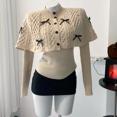 蜜糖糖mimi｜千金风蝴蝶结纽扣斗篷披肩打底针织衫毛衣两件套