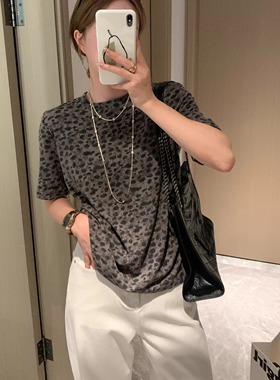 高级感灰色豹纹短袖磨毛T恤女早秋款洋气酷飒宽松圆领打底上衣ins