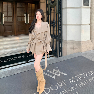 ByYou 2026新款高级感翻领收腰短款风衣外套女小个子驼色休闲大衣