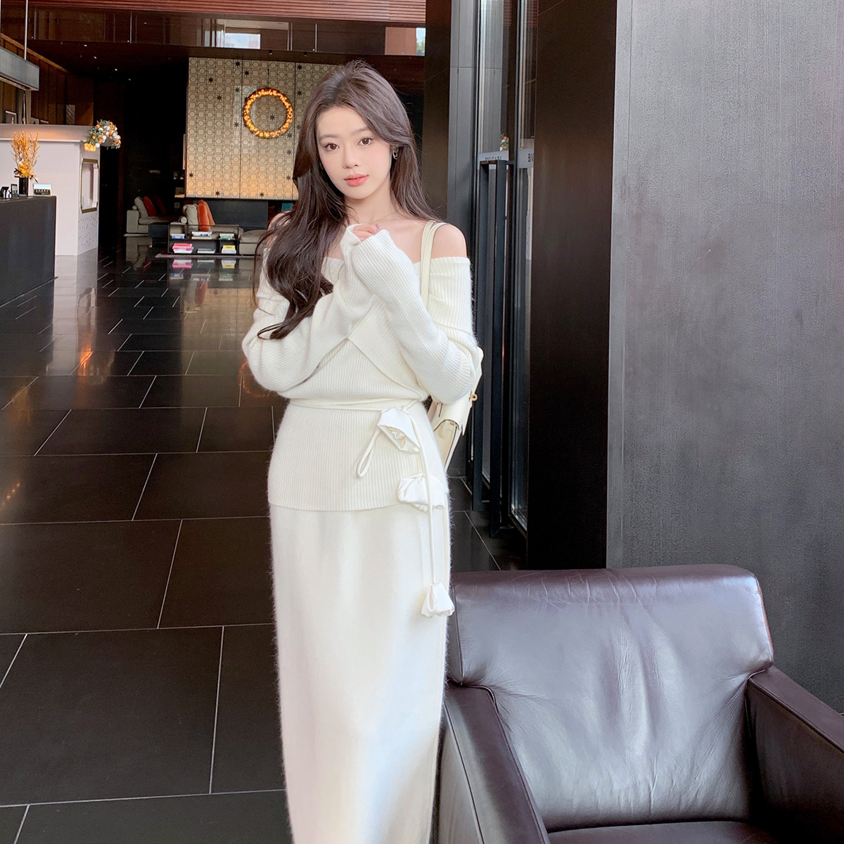 ByYou 冬季新款狐狸绒白色高腰针织半身裙修身长款过膝加厚毛衣裙