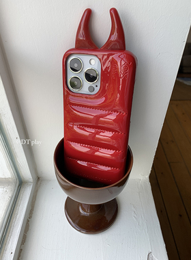 DT play 小怪兽角角羽绒服明星同款韩国ins风小众高级适用于iphone17/16promax/15/14苹果13/12手机壳保护套