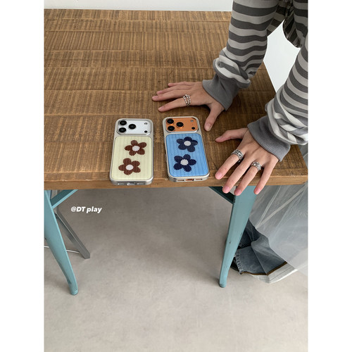 DT play 春夏小花可爱淡黄蓝色简约感韩国ins博主小众设计适用于iphone17promax/16/15苹果14/13手机壳保护套