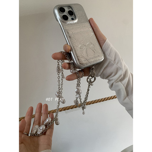 DT play 巴洛克美学不规则珠珠银色蝴蝶结出片ins风小众博主适用于iphone16promax/15/14苹果13手机壳保护套