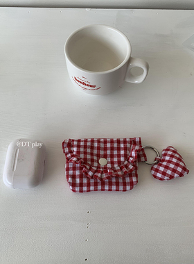 DT play 红色格纹布艺爱心韩国ins博主小众适用于苹果 Airpods4代无线蓝牙耳机保护套3Pro软 AirpodsPro2代