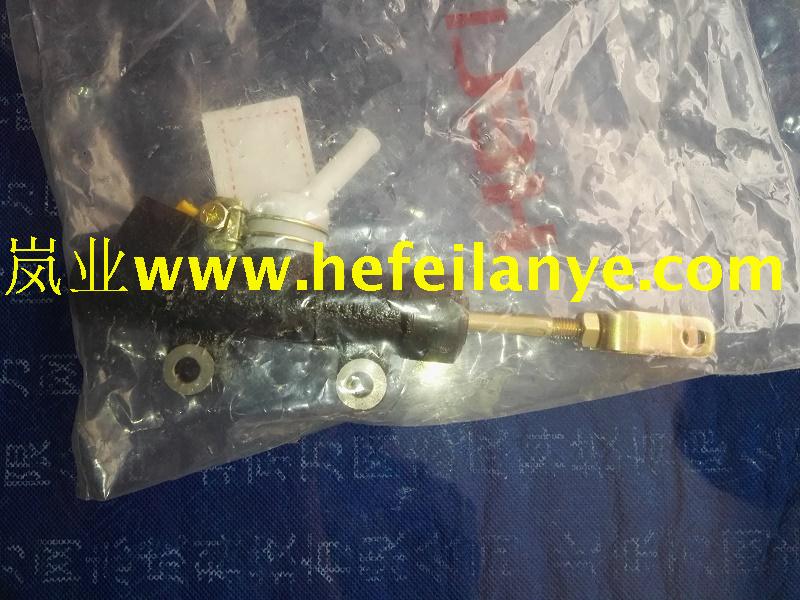 合力牵引车离合器总泵拖车搬运车助力泵P62A5-30221叉车原厂配件