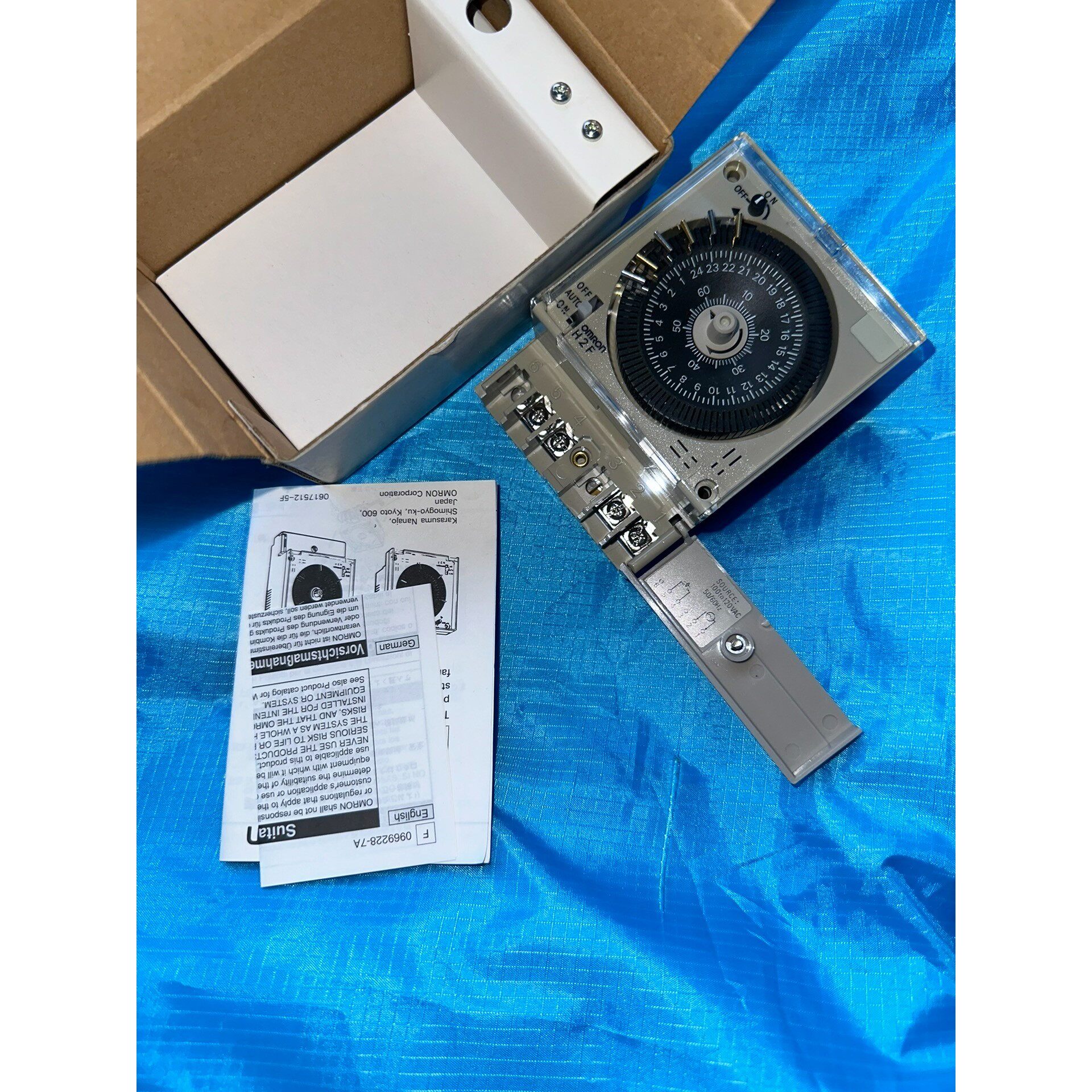 OMRON欧姆龙计时器H2F-DF 全新原装正品现货原装拍前请询价