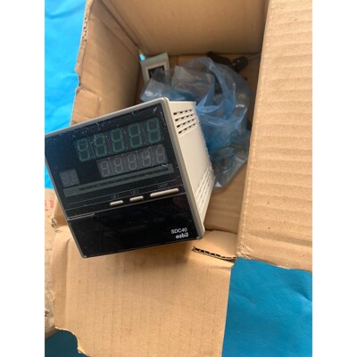 山武YAMATAKE SDC40 C40A5G1AS041D原装拍前请询价