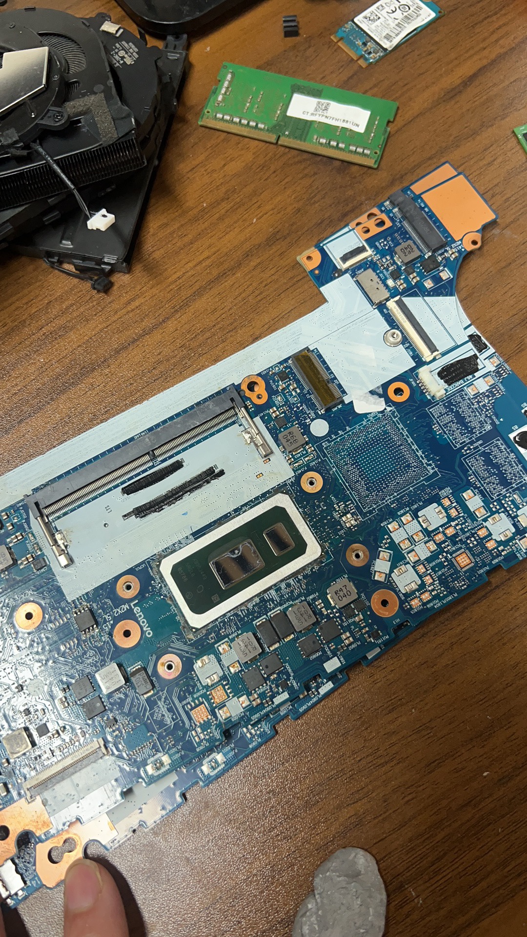 thinkpad e14 e15 e480 e490 e590  e495 笔记本电脑主板支持交换