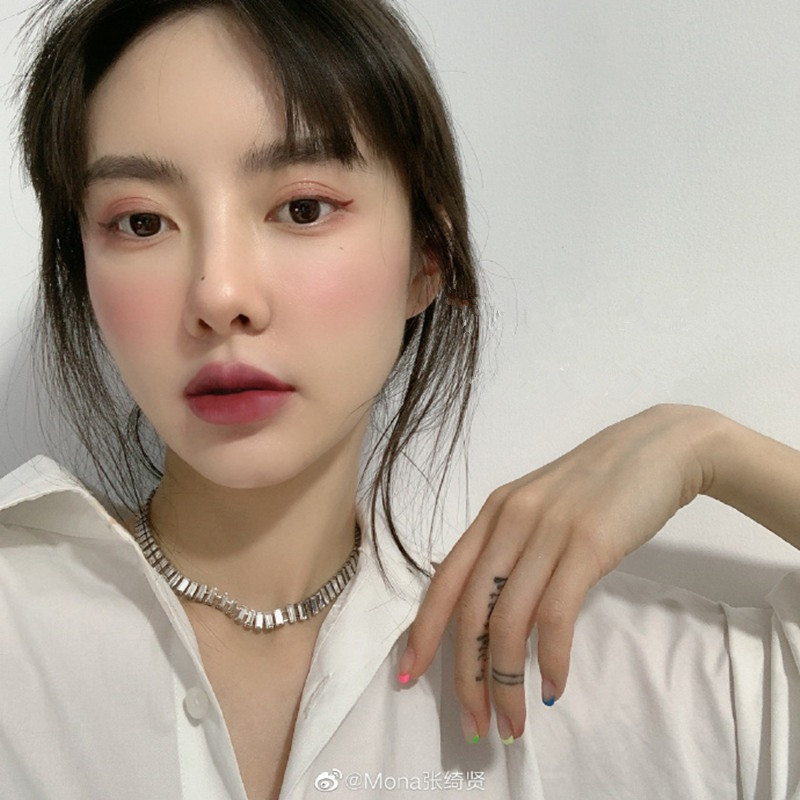 2025年新款满钻项链女欧美潮牌新款个性方钻锁骨链mona同款