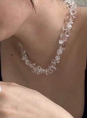 清凉白水晶玻璃不规整水滴手工串珠项链小众设计磁吸扣锁骨链