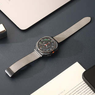 适用三星Watch8Classic疯马纹皮革手表带Ultra47mm折叠磁吸扣腕带