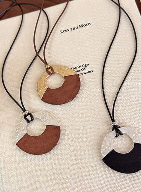 复古拼接木质圆环吊坠皮绳项链小众高级感简约百搭长款毛衣链配饰