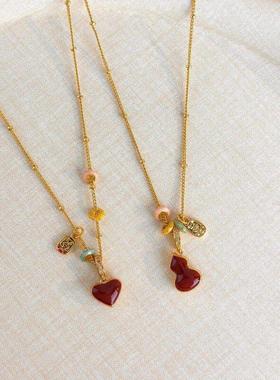 双面红色贝壳葫芦爱心吊坠串珠毛衣项链女秋冬配饰高级感2025新款