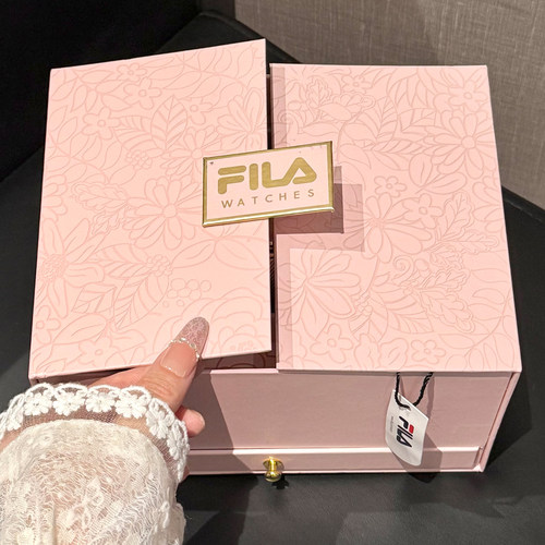 FILA斐乐女士满天星手表