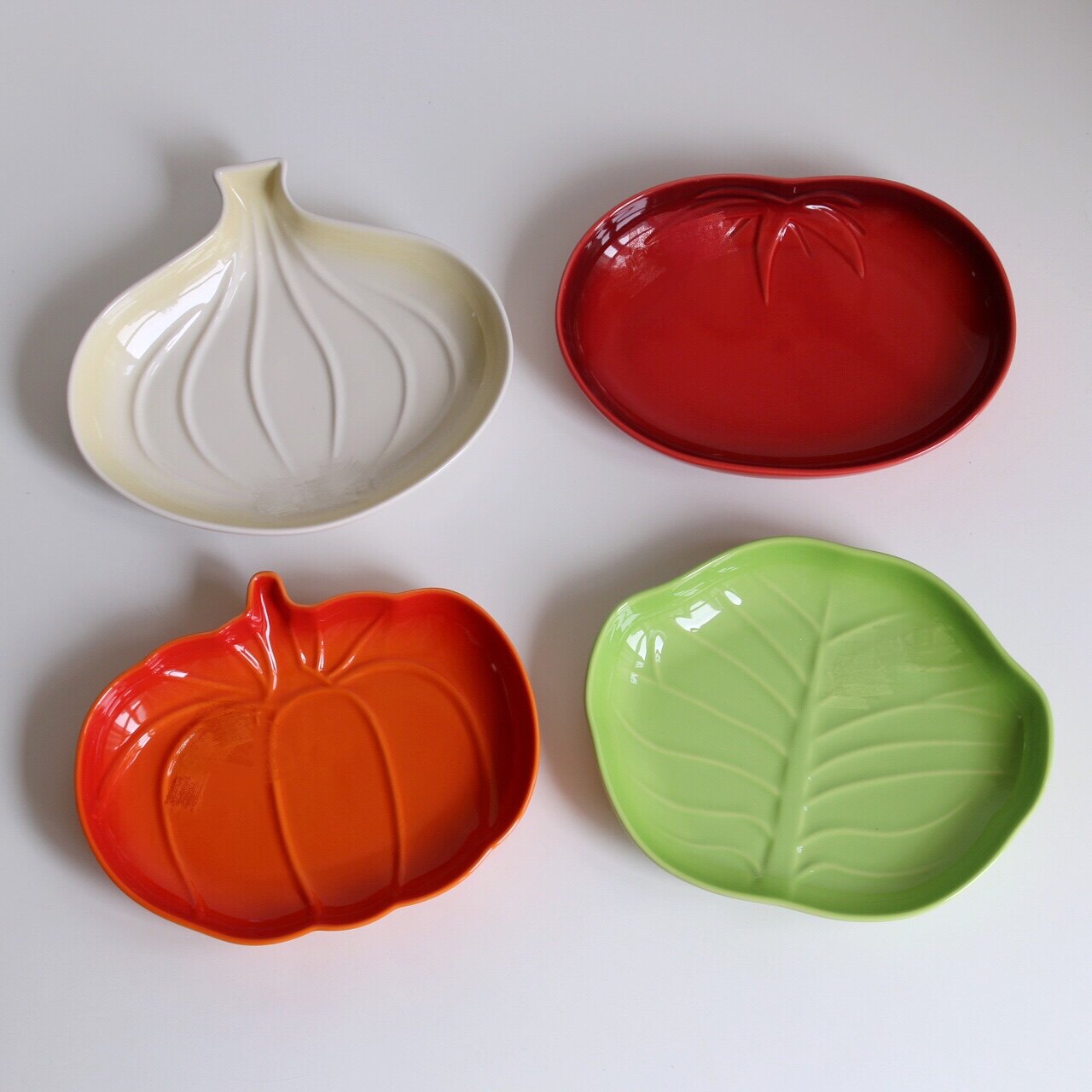 【梦田良品】珐琅彩万圣节可爱蔬果造型陶瓷南瓜盘 /汤盘创意果盘