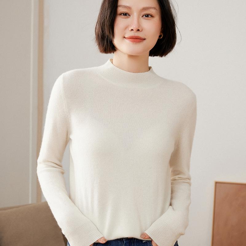 慕琳珊半高圆领山羊绒衫针织软糯