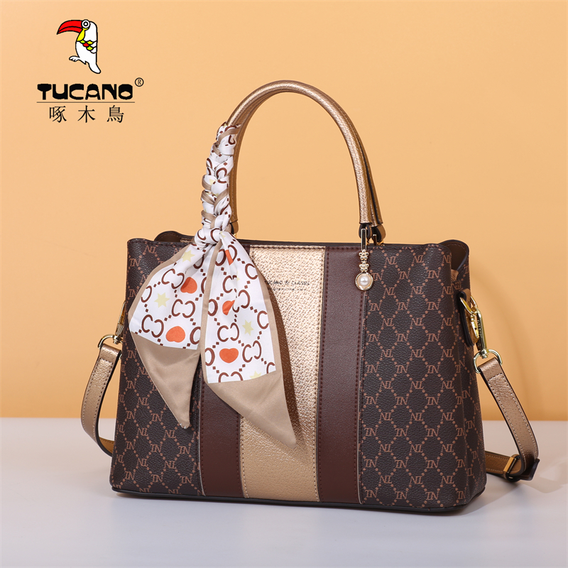 啄木鸟轻奢高级女包送妈妈大气潮