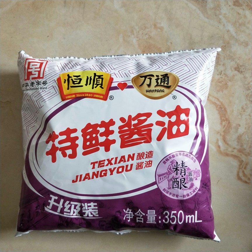 徐州恒顺万通特鲜酱油 袋装酱油红烧 徐州万通米醋酿造酱油老抽图片