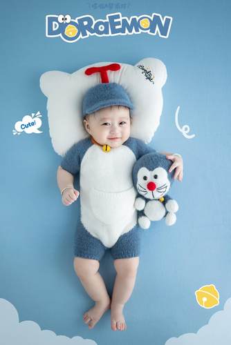 服装哆啦A梦主题拍照道具