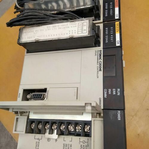 议价 PLC C200HE CPU42 模块 OC225 IA222 AD003 的 实物图