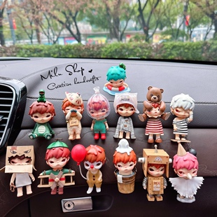 正版泡泡玛特小小的使坏小野网红抖音车载夹汽车出风口夹装饰礼