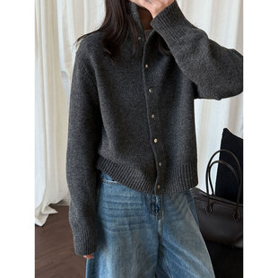 新款 女冬季 慵懒风保暖毛衣外套ss965 立领韩系感针织开衫 桐宝ns