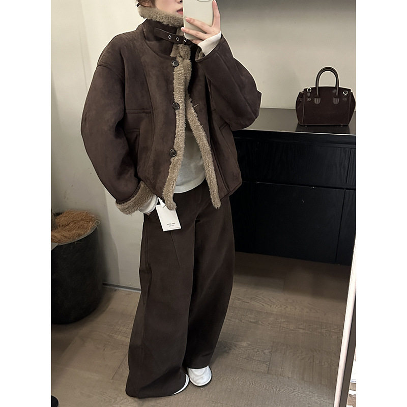 桐宝MMC鹿皮绒外套女冬季新款厚加绒立领羊羔毛拼接短款夹克皮毛