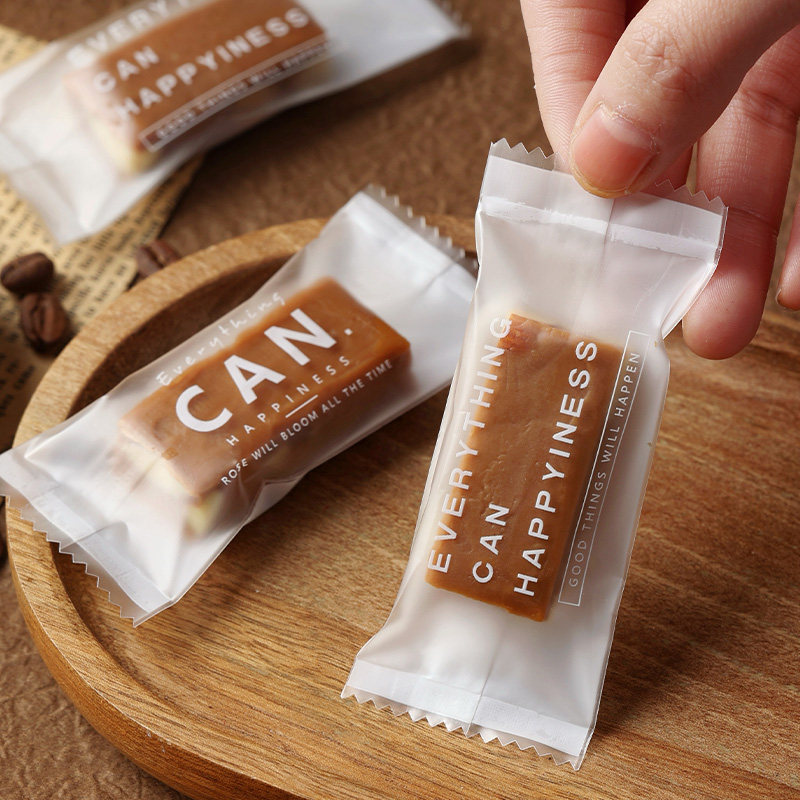 新款太妃糖包装袋磨砂英文牛轧糖海盐杏仁咖啡糖机封袋烘焙糖果袋