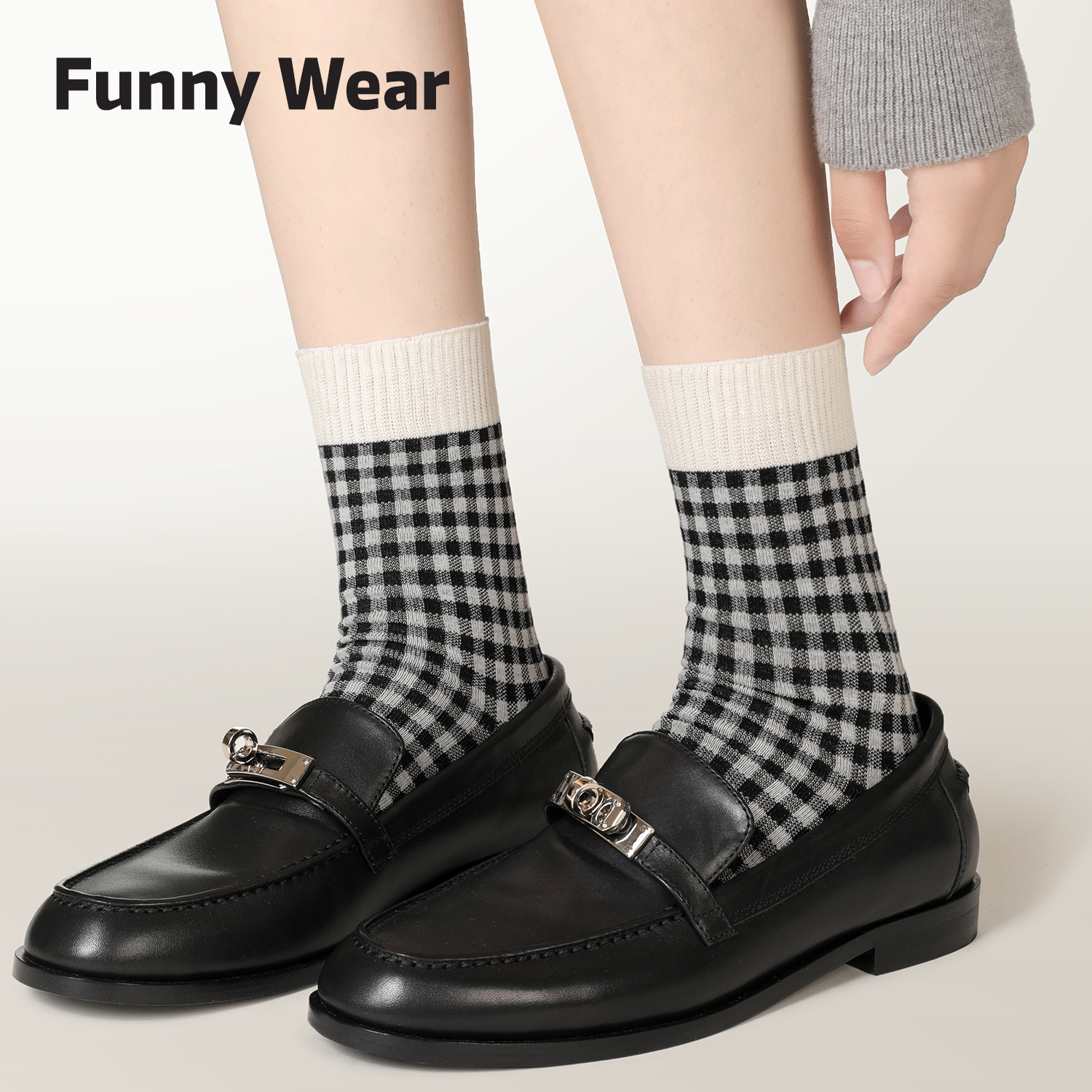 袜子女春秋黑白格子中筒袜ins潮