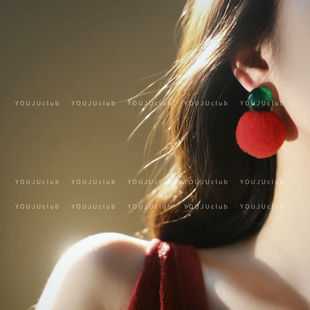 邮橘-港风少女～新中式红色毛绒球复古撞色新年小众甜美耳环耳夹