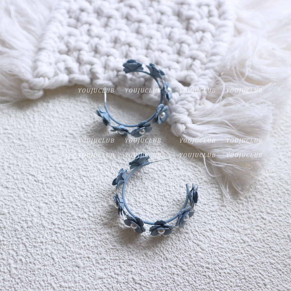 温柔花朵超仙精致C形雾霾蓝耳圈