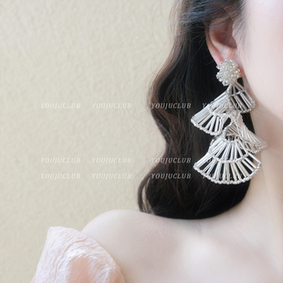 YOUJUclub-白色海浪~立体长款超仙女个性夸张裙摆耳环蚊香盘耳夹