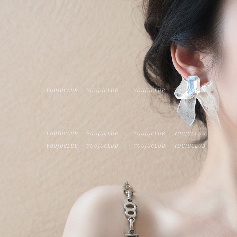 韩国高级感布艺小众甜美闪钻耳钉