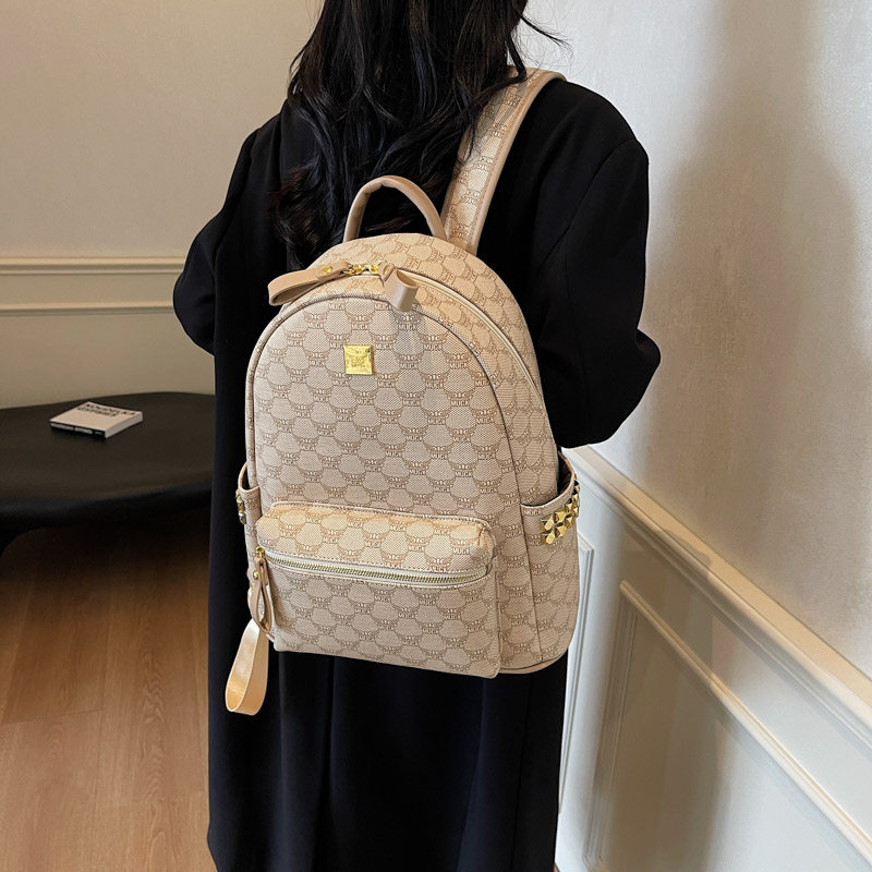 大容量2024新款双肩包男女时尚软皮大学生书包韩版百搭旅行背包潮,箱包皮具/热销女包/男包,双肩背包,淘宝优惠券,粉丝福利购,淘宝优惠卷