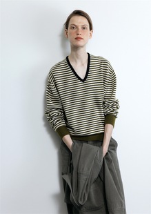 YA家正确版MOONDAL条纹毛衣新款针织上衣韩国设计感V领羊毛羊绒衫