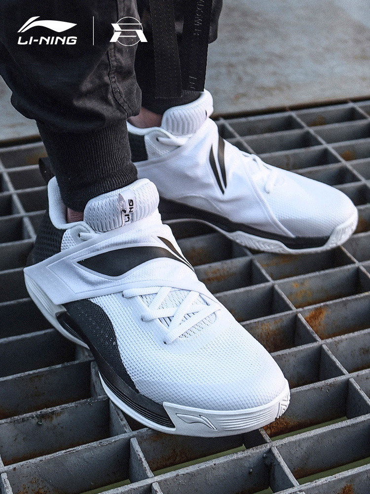 Li Ning Yushuai 12TD actual combat basketball shoes men's shoes defender Wade's way new Velcro shoes 12low sneakers