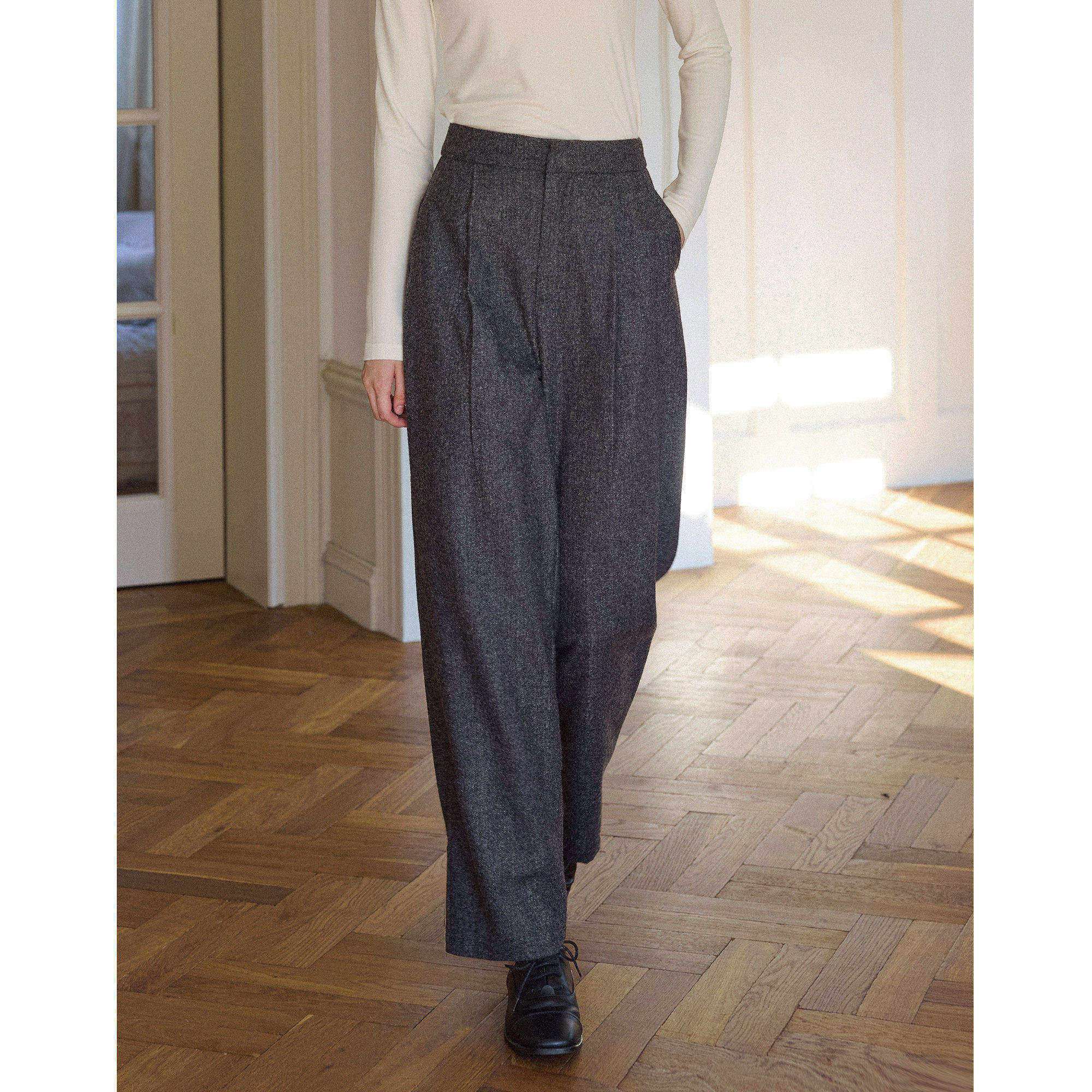 深灰色人字纹羊毛毛呢中高腰直筒廓形宽松休闲西裤女秋冬款小脚裤