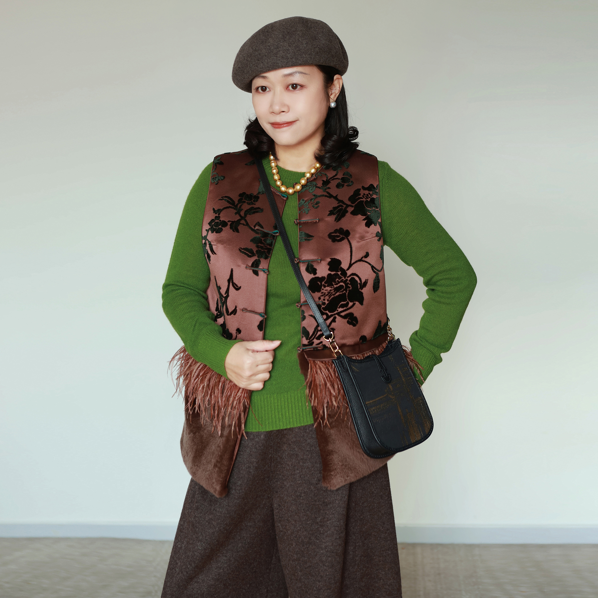 高定100真丝漳绒 洋气显好 棕+墨绿绒花配獭兔毛中式 夹棉马甲