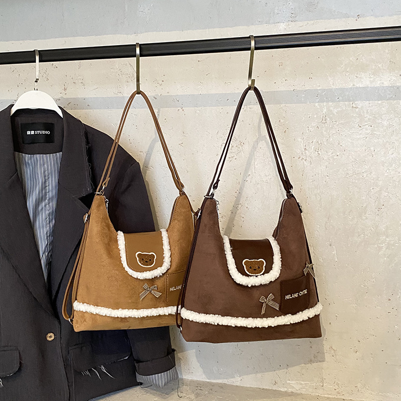 卡通可爱小熊男女童单肩包格子蝴蝶结小女孩手提包秋冬绒面儿童包