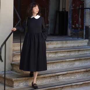 长袖 40%可机洗羊毛可拆卸假领法式 宽松小黑裙连衣裙 Fiction Into