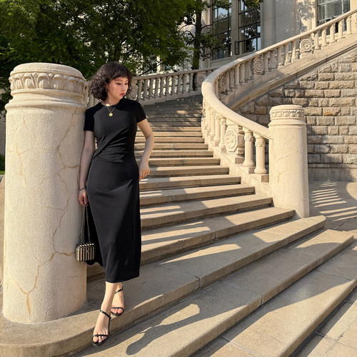 真醋酸短袖修身褶皱遮小腹连衣裙