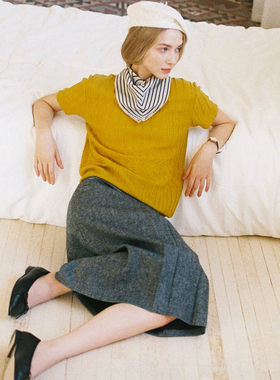 Into Fiction 雌雄大盗美丽诺羊毛姜黄色短袖毛衣糖果色针织衫