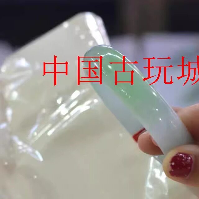 缅甸老坑翡翠色圆条手镯冰透玉石飘绿花贵妃平安镯精选百搭女款镯