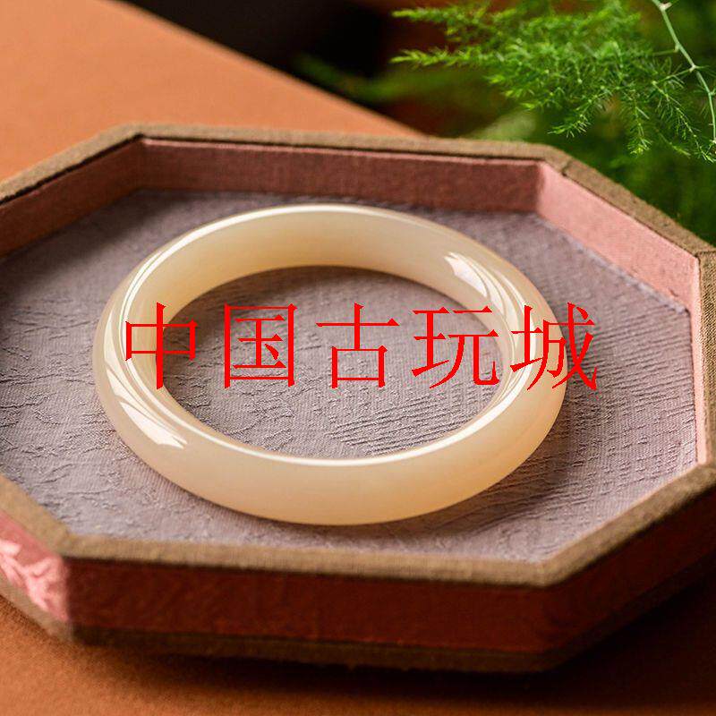 精品和田玉藕粉手镯年轻款藕粉色玉石镯子少女圆条温润粉色玉饰品